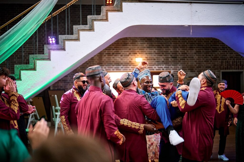 Eine Hochzeit mit afrikanischen Vibes und guter Musik - Hochzeitsfotograf Salzgitter 114 Hochzeitsfotograf Salzgitter - 2026 - 113
