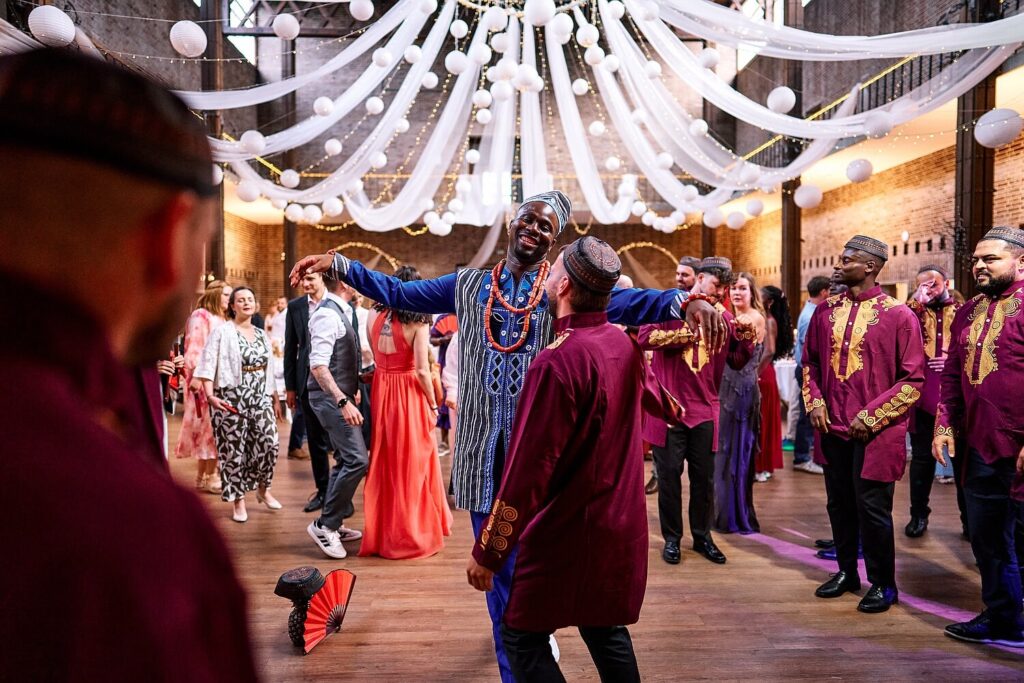 Eine Hochzeit mit afrikanischen Vibes und guter Musik - Hochzeitsfotograf Salzgitter 116 Hochzeitsfotograf Salzgitter - 2026 - 115